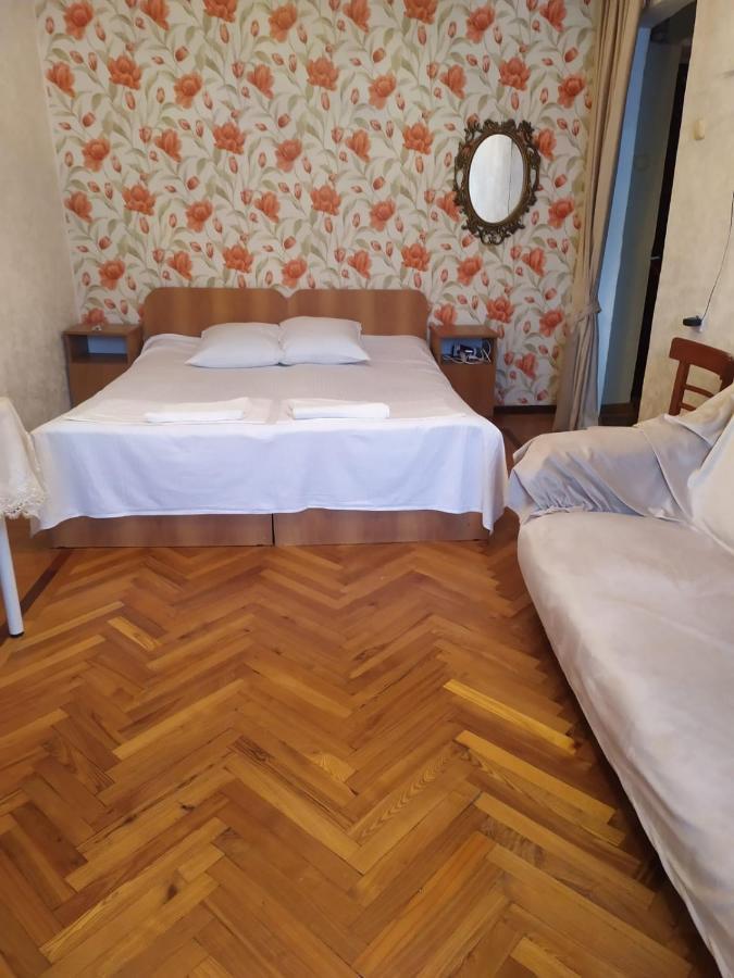 Квартира В Гаграх Apartment Exterior photo