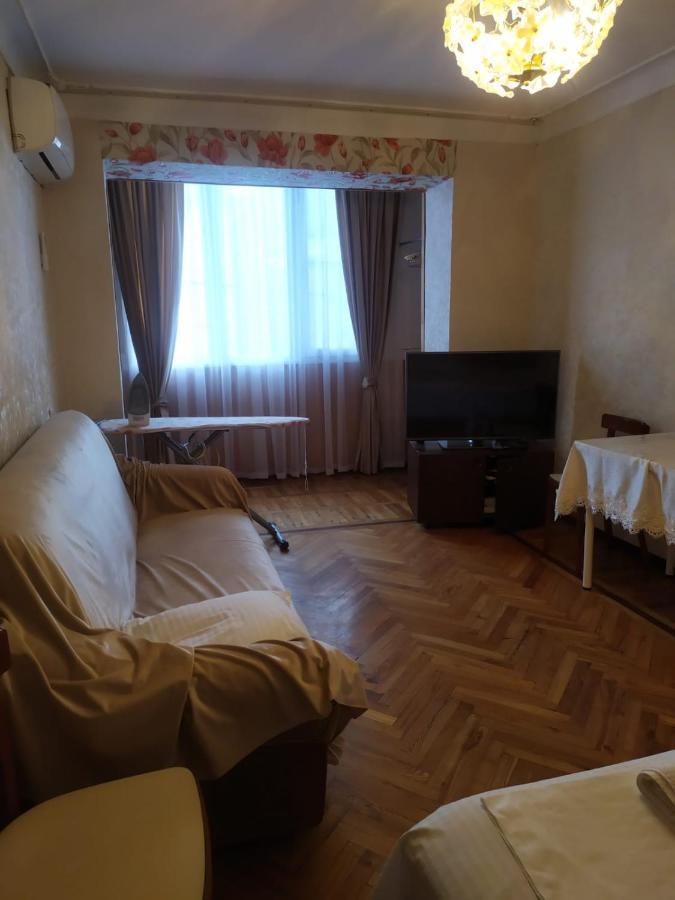 Квартира В Гаграх Apartment Exterior photo